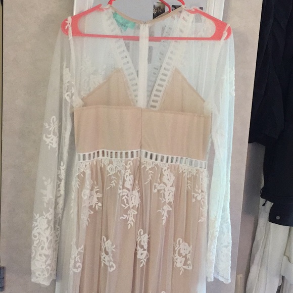 Lace maxi dress - Picture 5 of 7